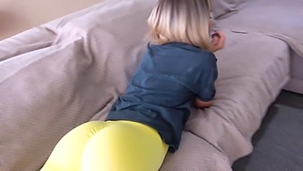 Teen Stepson Can'T Resist Big Ass Of Mature Step Mom