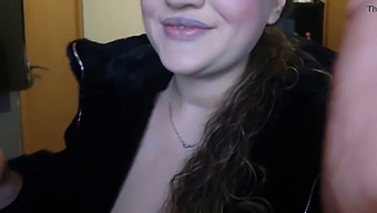 A Stunning Caucasian Woman Performs An Incredible Oral Sex Act While Smoking And Ejaculating Onto A 23-Centimeter Toy.