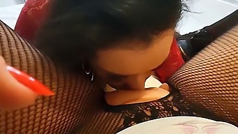 Cléo Cadillac'S Tight Pussy Gets Licked By Latina Pornstar Angel Lima