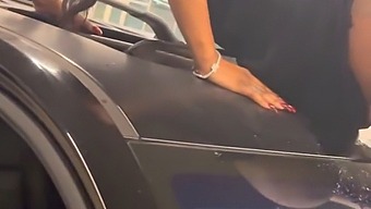 Girl Squirts All Over Memphis And Guy Fucks Her Outdoors