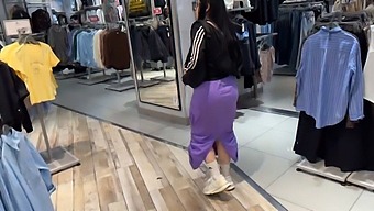 A Beautiful Latina Meets A Fan At The Mall And Gives Him A Blowjob.